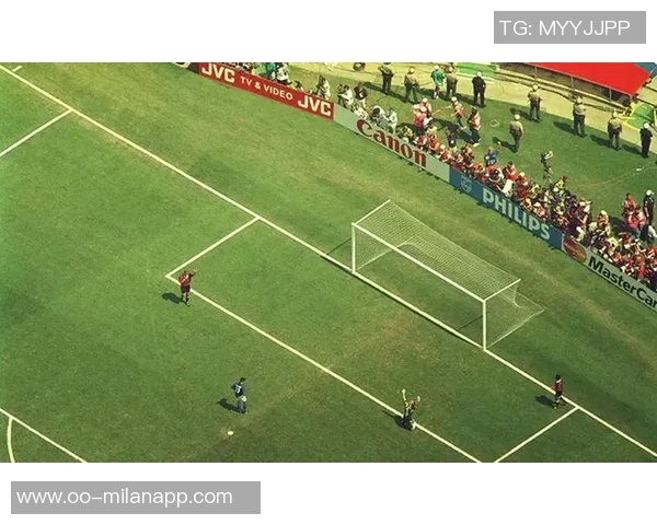 塔雷回忆范巴斯滕时代期待米兰德比胜利的激情与荣耀