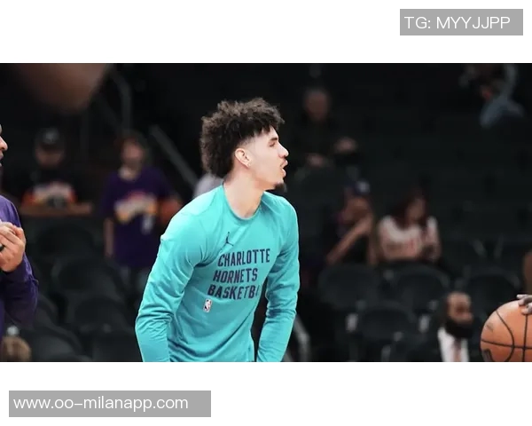 拉梅洛鲍尔表现出色13投8中三分4中8砍下20分助攻6次正负值高达27