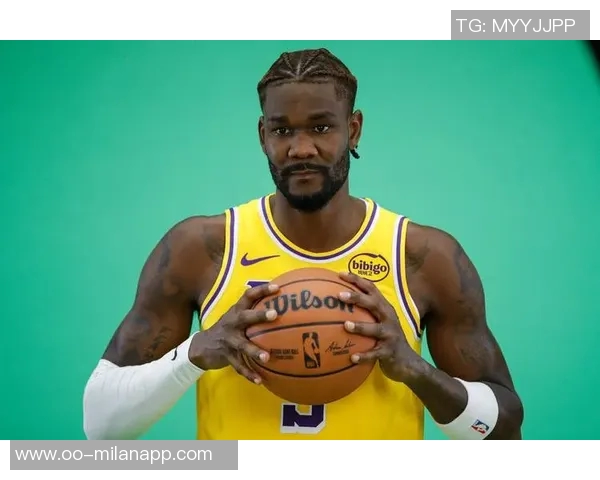 湖人本季失利均为两位数分差上季引入卢卡后13场比赛输掉8场同样分差惨重